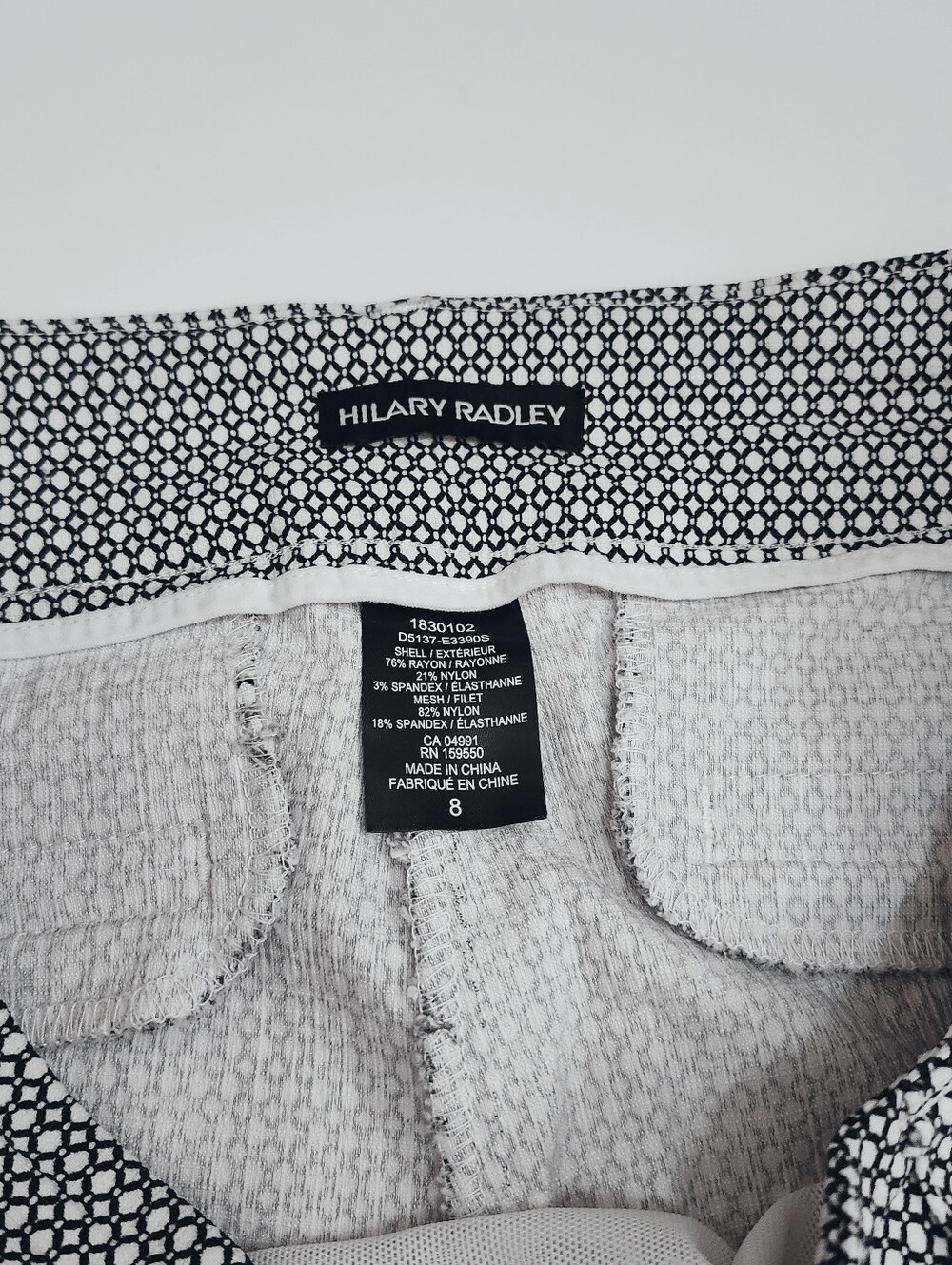 Hilary Radley Black and White Printed Pants Stretch size 8 - Picture 4 of 9